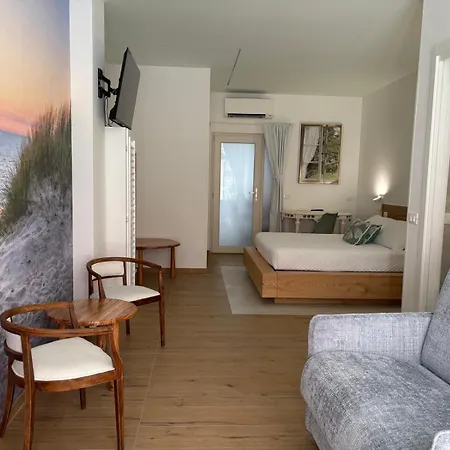 Acquamarina 3* Follonica